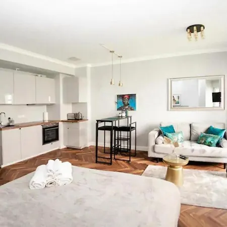Apartment Gemutliche Mit Modernem Design *